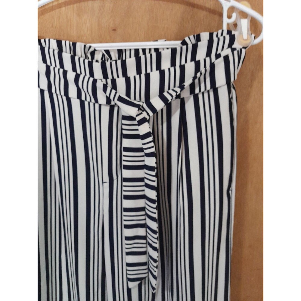 Philosophy-Republic  Size M Womans Capris-Front Black/White Tie Wide Leg - Picture 2 of 9